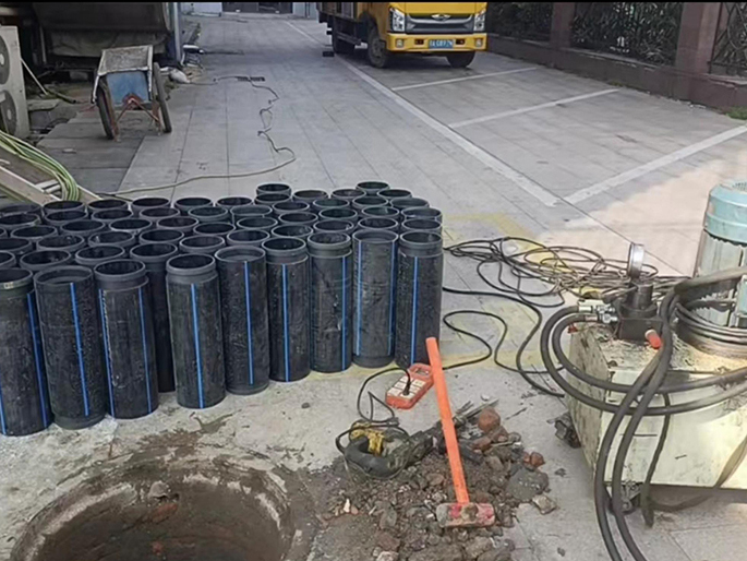 色达PE置换管厂家 DN315置换管 非开挖管短管置换