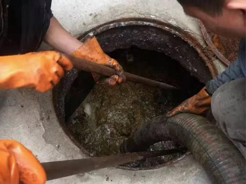 色达清理化粪池时如何避免沼气的危害?